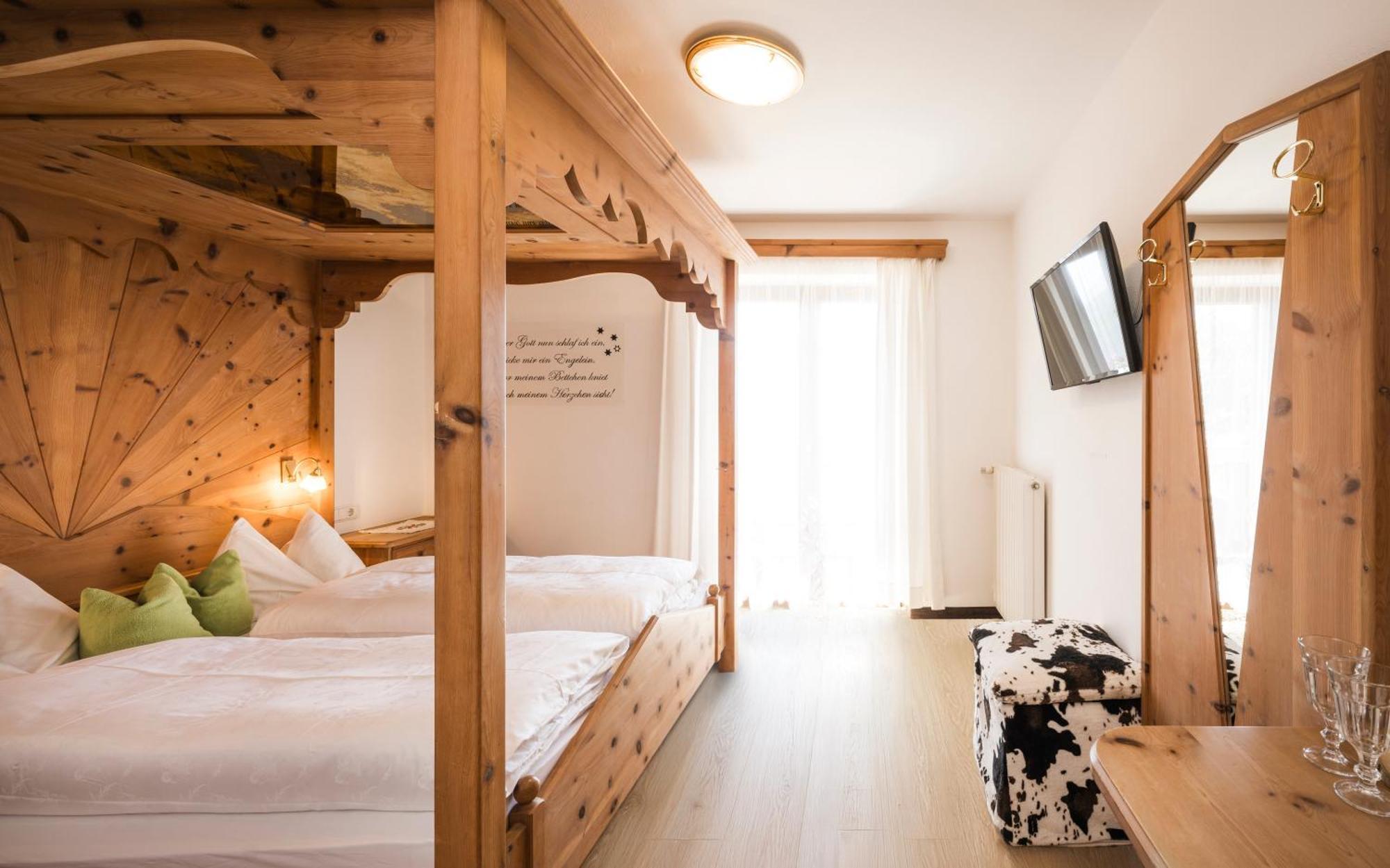 Boutique Pension Erlacher - Adults Only Villandro Exterior foto
